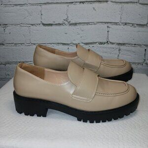 WOMENS ZBY LIGHT TAN LOAFERS, CHUNKY HEELS, SIZE 9 NWOT